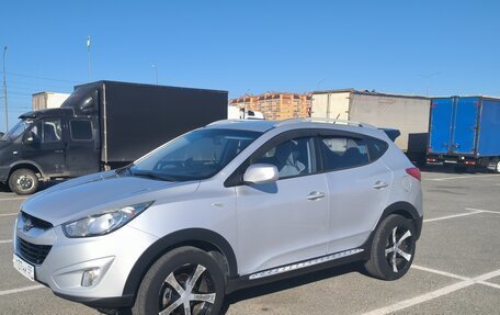 Hyundai Tucson III, 2012 год, 1 550 000 рублей, 2 фотография