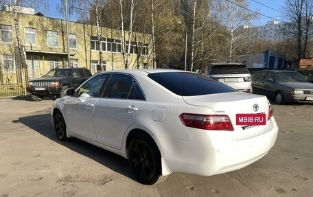 Toyota Camry, 2011 год, 1 340 000 рублей, 4 фотография