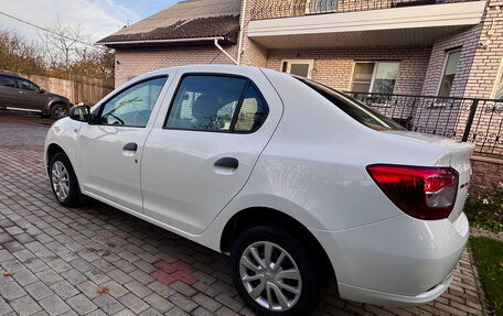 Renault Logan II, 2018 год, 950 000 рублей, 6 фотография