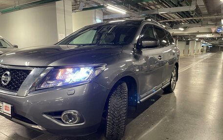 Nissan Pathfinder, 2015 год, 2 250 000 рублей, 2 фотография