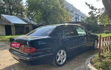 Mercedes-Benz E-Класс, 2001 год, 500 000 рублей, 5 фотография