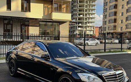 Mercedes-Benz S-Класс, 2012 год, 2 050 000 рублей, 2 фотография