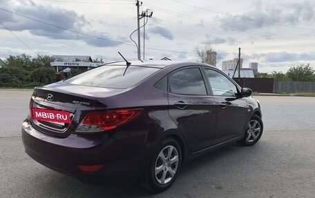 Hyundai Solaris II рестайлинг, 2011 год, 685 000 рублей, 4 фотография