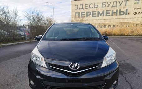 Toyota Vitz, 2011 год, 855 000 рублей, 3 фотография