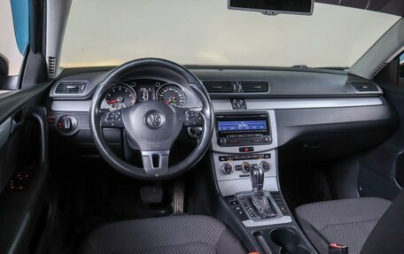 Volkswagen Passat B7, 2013 год, 1 299 000 рублей, 6 фотография