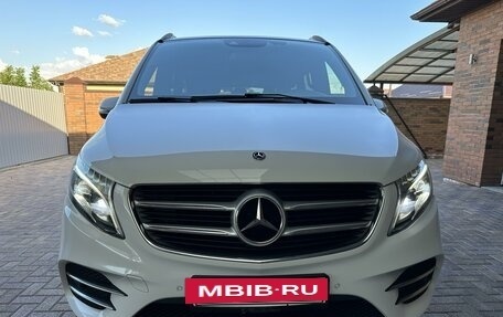 Mercedes-Benz V-Класс, 2018 год, 5 390 000 рублей, 5 фотография