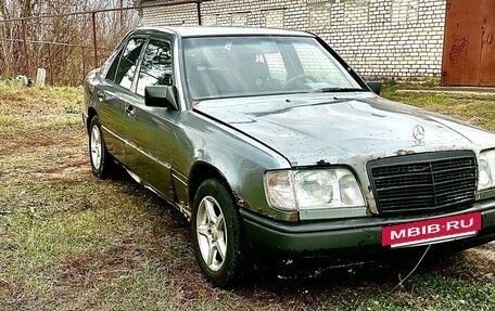 Mercedes-Benz W124, 1988 год, 115 000 рублей, 2 фотография