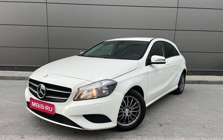 Mercedes-Benz A-Класс, 2014 год, 1 390 000 рублей, 1 фотография