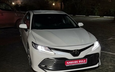 Toyota Camry, 2018 год, 2 740 000 рублей, 1 фотография