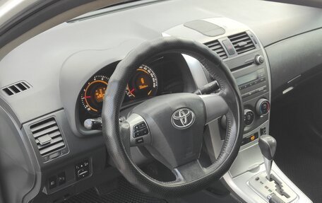 Toyota Corolla, 2011 год, 1 300 000 рублей, 5 фотография