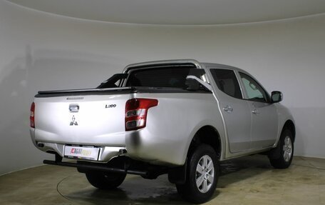 Mitsubishi L200 IV рестайлинг, 2015 год, 1 850 000 рублей, 5 фотография