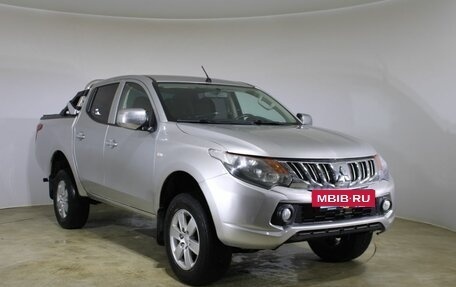 Mitsubishi L200 IV рестайлинг, 2015 год, 1 850 000 рублей, 3 фотография