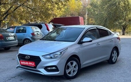 Hyundai Solaris II рестайлинг, 2017 год, 1 450 000 рублей, 1 фотография