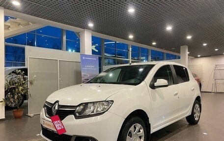 Renault Sandero II рестайлинг, 2016 год, 860 000 рублей, 7 фотография