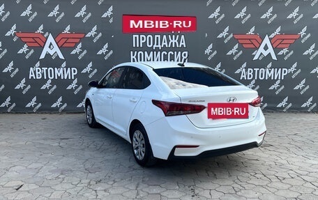 Hyundai Solaris II рестайлинг, 2018 год, 1 450 000 рублей, 4 фотография