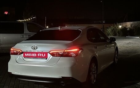 Toyota Camry, 2018 год, 2 740 000 рублей, 4 фотография