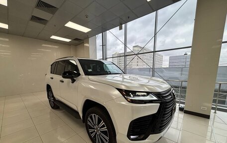 Lexus LX, 2024 год, 19 000 000 рублей, 2 фотография