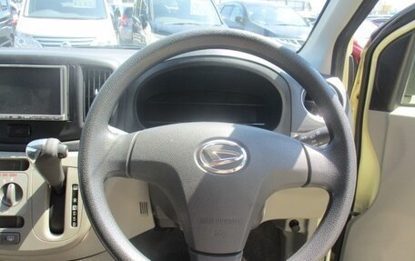 Daihatsu Mira e:S I рестайлинг, 2012 год, 580 077 рублей, 3 фотография