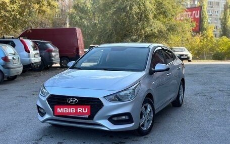 Hyundai Solaris II рестайлинг, 2017 год, 1 450 000 рублей, 2 фотография