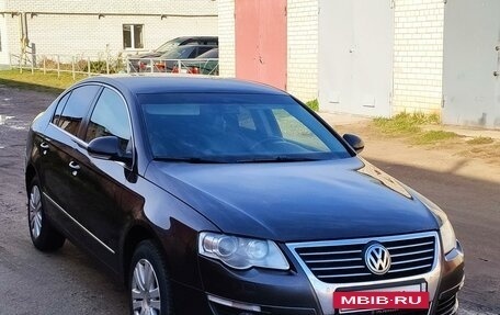 Volkswagen Passat B6, 2008 год, 700 000 рублей, 3 фотография