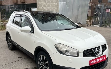 Nissan Qashqai+2 I, 2012 год, 1 000 000 рублей, 2 фотография