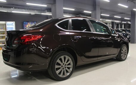 Opel Astra J, 2014 год, 999 000 рублей, 2 фотография