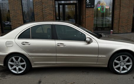 Mercedes-Benz C-Класс, 2005 год, 700 000 рублей, 4 фотография