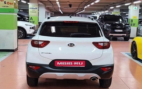 KIA Stonic, 2020 год, 1 090 111 рублей, 11 фотография