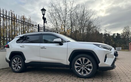 Toyota RAV4, 2020 год, 4 300 000 рублей, 1 фотография