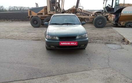 Daewoo Nexia I рестайлинг, 2002 год, 140 000 рублей, 6 фотография