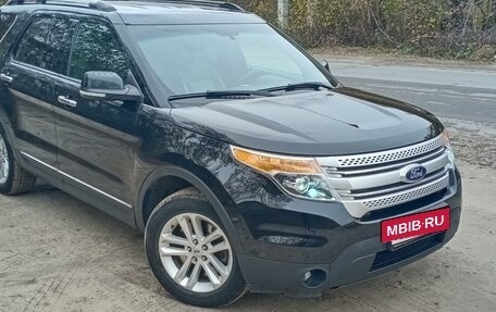 Ford Explorer VI, 2013 год, 2 150 000 рублей, 2 фотография