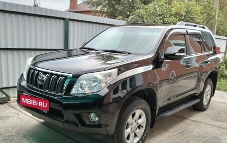 Toyota Land Cruiser Prado 150 рестайлинг 2, 2013 год, 3 000 000 рублей, 10 фотография