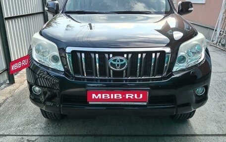 Toyota Land Cruiser Prado 150 рестайлинг 2, 2013 год, 3 000 000 рублей, 3 фотография