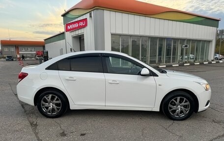 Chevrolet Cruze II, 2012 год, 949 000 рублей, 4 фотография