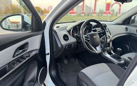 Chevrolet Cruze II, 2012 год, 949 000 рублей, 10 фотография