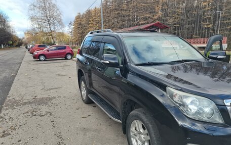 Toyota Land Cruiser Prado 150 рестайлинг 2, 2012 год, 2 287 000 рублей, 12 фотография