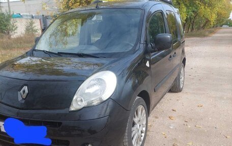 Renault Kangoo II рестайлинг, 2010 год, 399 000 рублей, 1 фотография