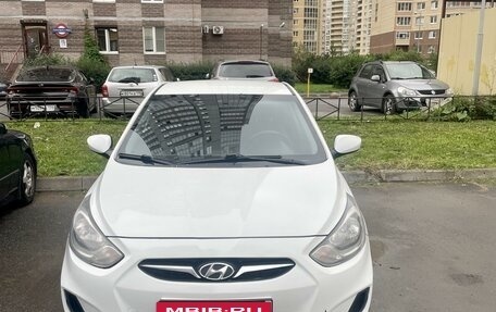 Hyundai Solaris II рестайлинг, 2013 год, 590 000 рублей, 1 фотография