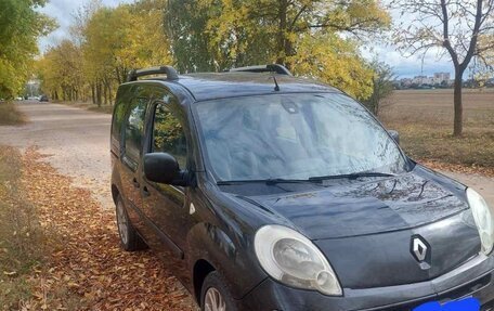 Renault Kangoo II рестайлинг, 2010 год, 399 000 рублей, 2 фотография