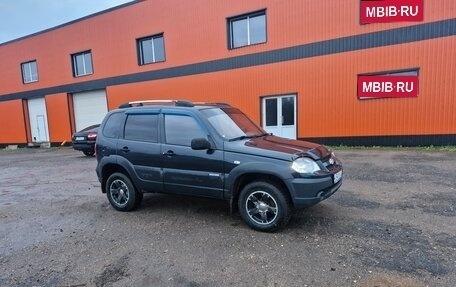 Chevrolet Niva I рестайлинг, 2011 год, 530 000 рублей, 1 фотография