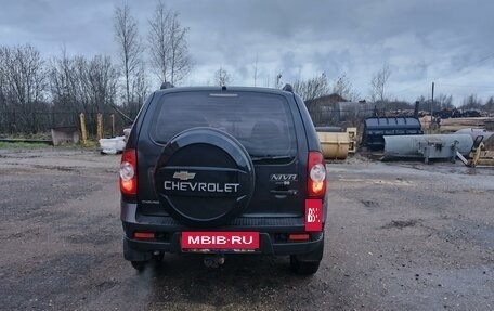 Chevrolet Niva I рестайлинг, 2011 год, 530 000 рублей, 7 фотография