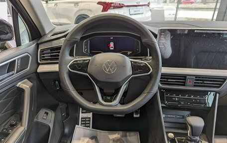 Volkswagen Tiguan II, 2023 год, 5 509 000 рублей, 9 фотография