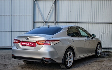 Toyota Camry, 2020 год, 3 450 000 рублей, 7 фотография