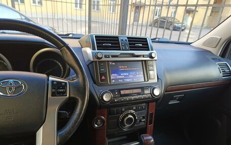 Toyota Land Cruiser Prado 150 рестайлинг 2, 2013 год, 3 400 000 рублей, 4 фотография