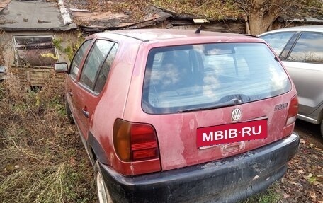 Volkswagen Polo III рестайлинг, 1998 год, 55 000 рублей, 2 фотография