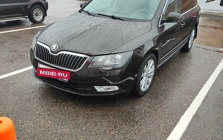 Skoda Superb III рестайлинг, 2013 год, 1 585 000 рублей, 3 фотография