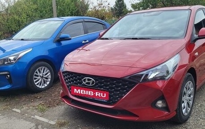 Hyundai Solaris II рестайлинг, 2021 год, 1 750 000 рублей, 1 фотография