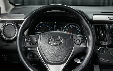 Toyota RAV4, 2016 год, 2 998 000 рублей, 19 фотография