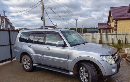 Mitsubishi Pajero IV, 2010 год, 1 830 000 рублей, 1 фотография