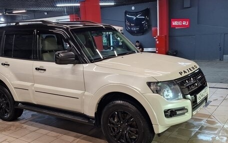 Mitsubishi Pajero IV, 2017 год, 3 070 000 рублей, 2 фотография